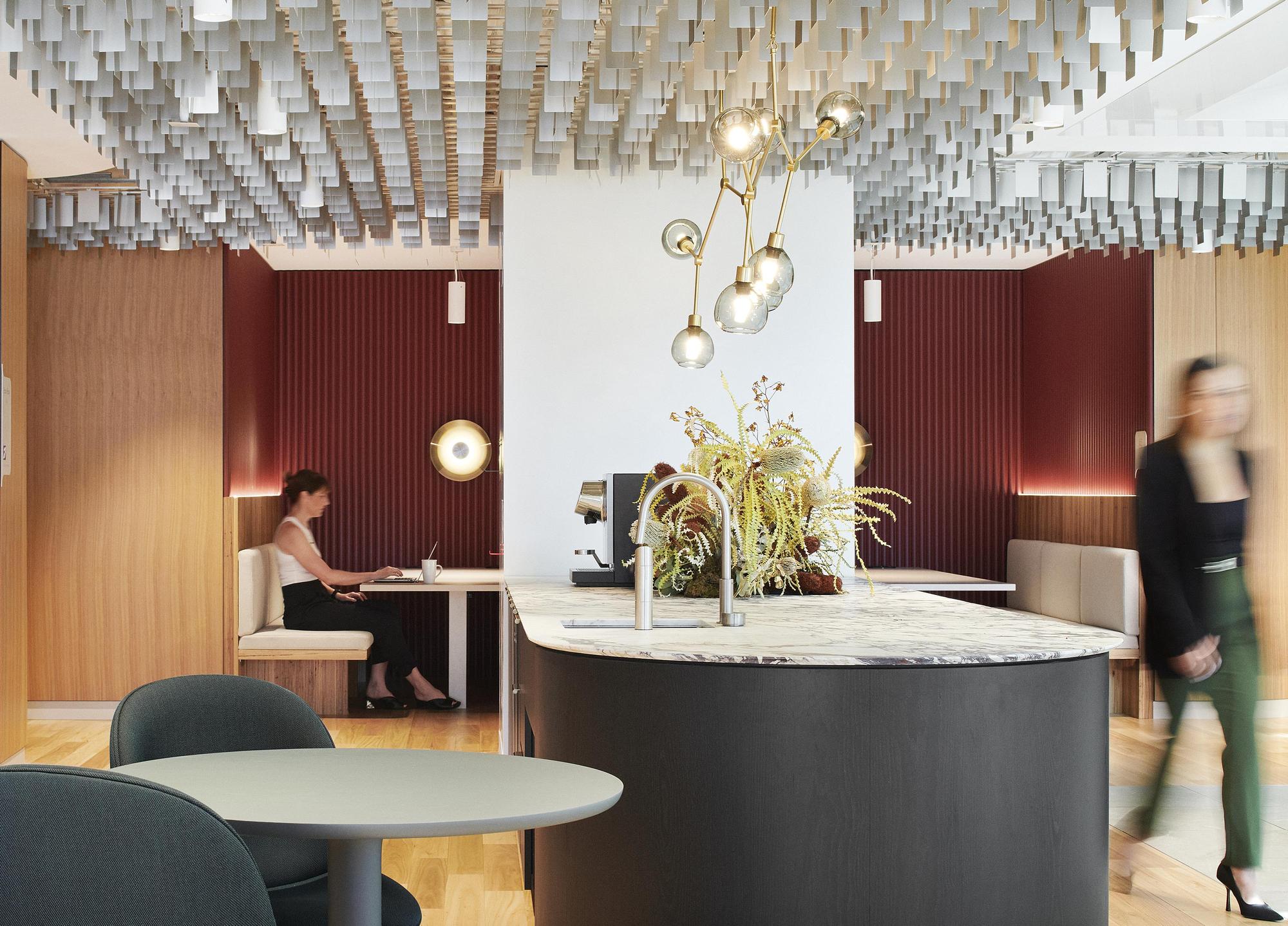 Allianz Gray Puksand Zen 269 Nicole England 3.jpg